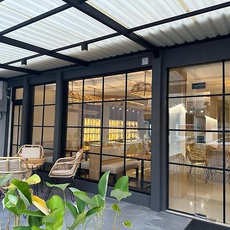 Masri Living By Daphna International Hotel Yogyakarta Kültér fotó